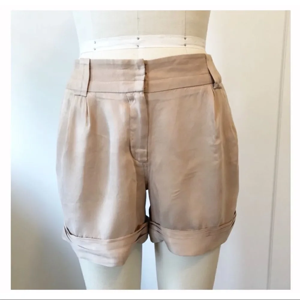 ✨ Trouve High Waisted Khaki Shorts✨
